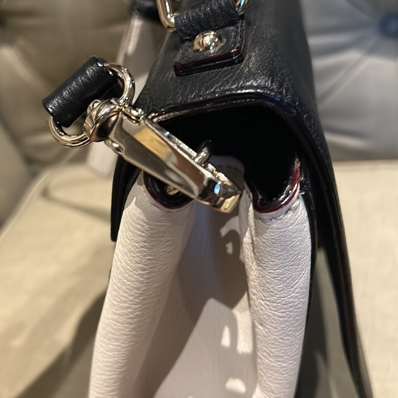 Black and White Kate Spade Bag - Picture 5 of 11